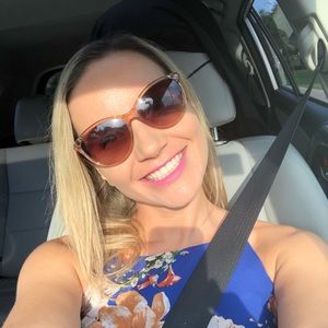 Meet your Posher, Nathalia